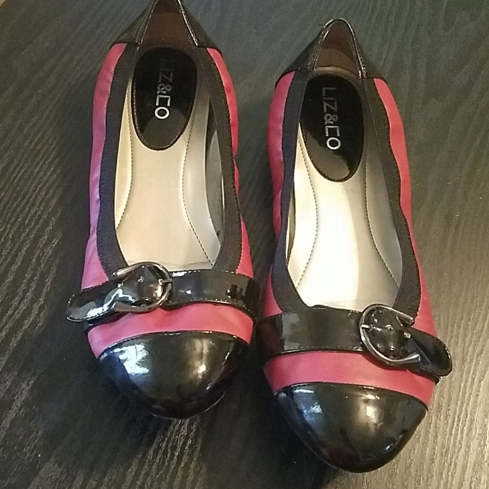 Liz & Co leather flats (OCBB)